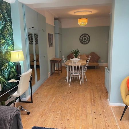 Right By Leigh Broadway Private Garden Large Ground Fl Apt Southend-on-Sea Exterior foto